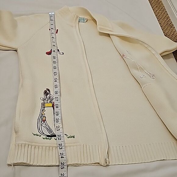 LeRoy Knitwear | Vintage White Zip Up Sweater with Golf Club Embroidery - Picture 9 of 9